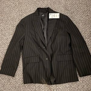 Zara pinstriped blazer brand new (missed the 30 day return period)